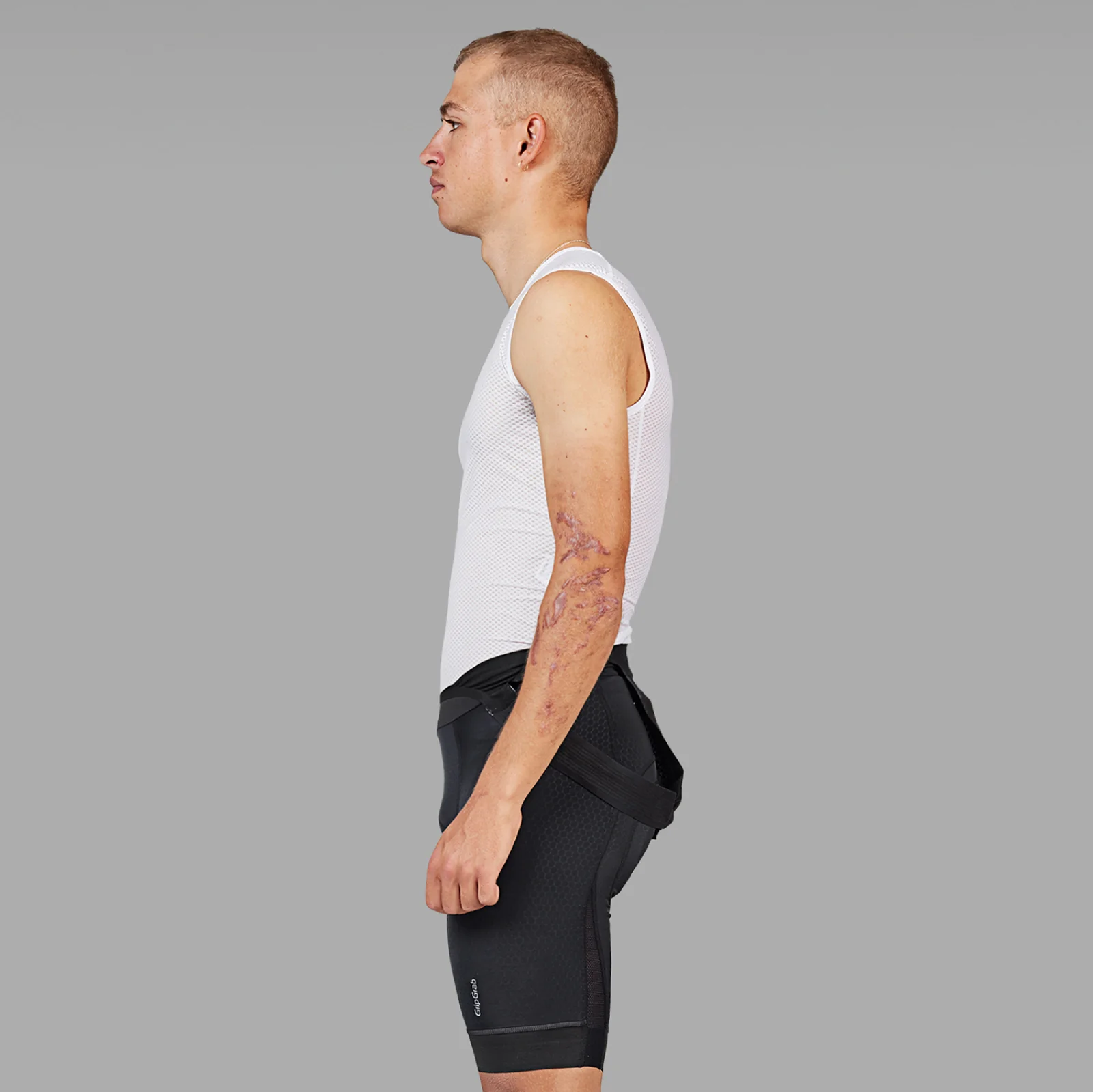 GripGrab Ultralight Mesh Sleeveless Base Layer 3-Pack - Image 7