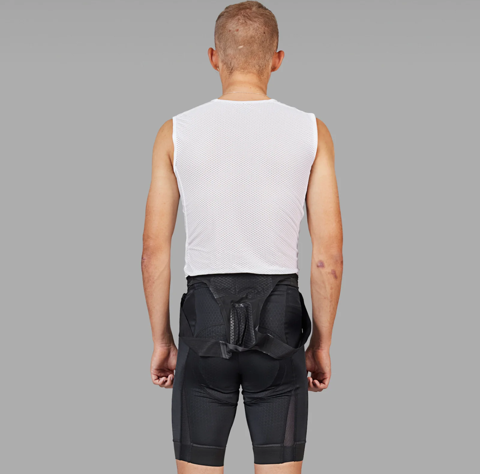 GripGrab Ultralight Mesh Sleeveless Base Layer 3-Pack - Image 8