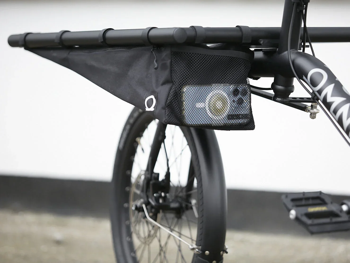 Omnium Mini-Max Wedgie Bag